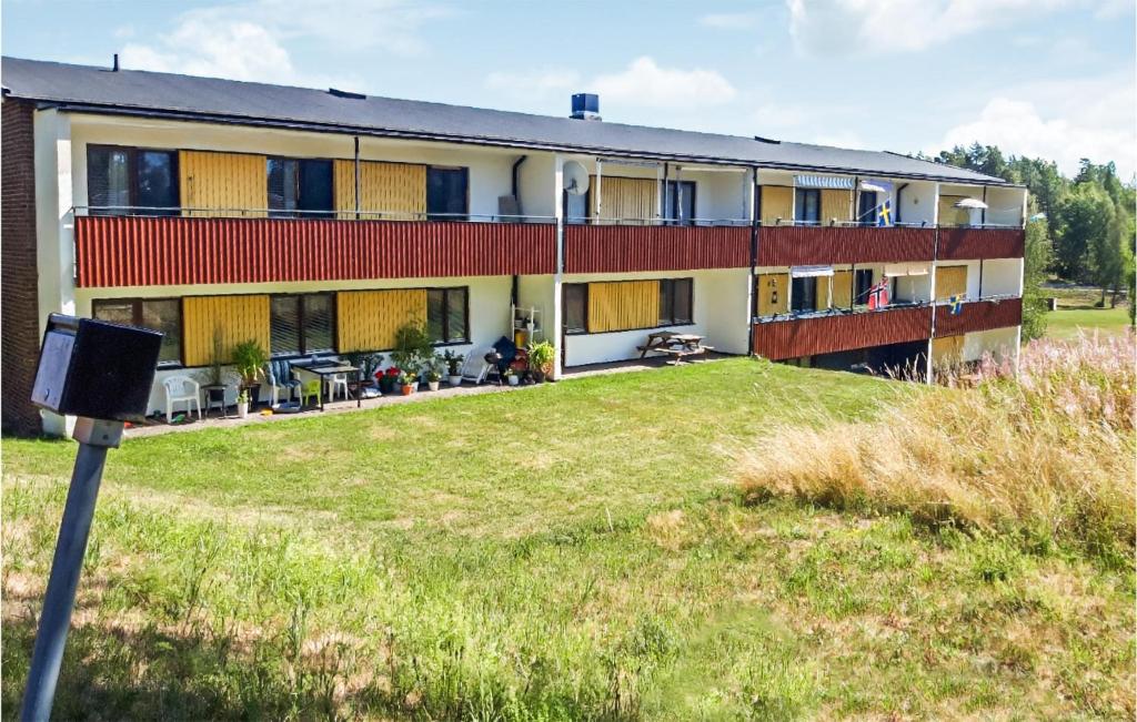 Awesome Apartment In Paulistrm With 1 Bedrooms
