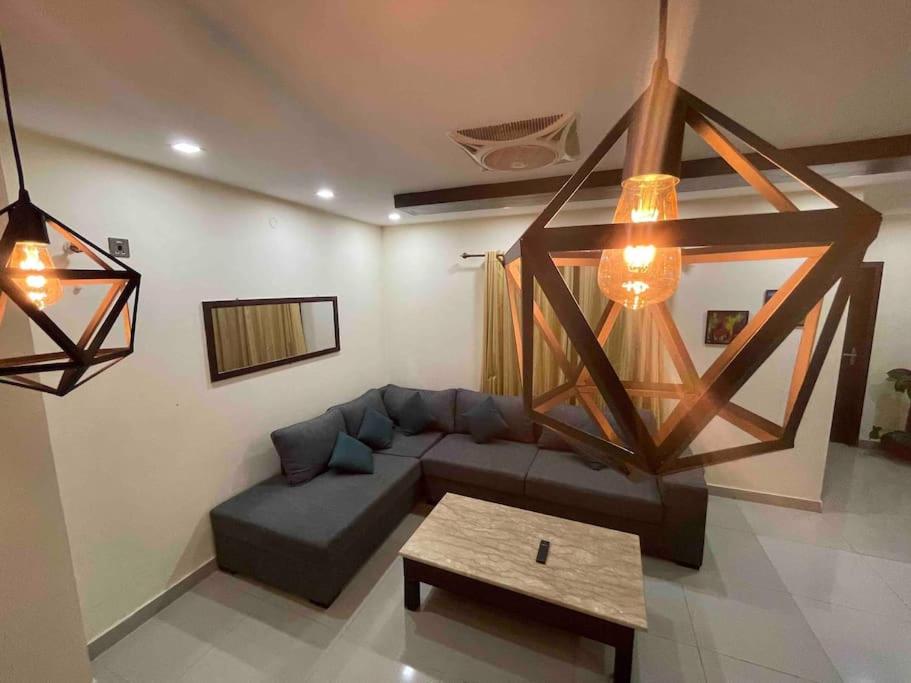 Intellectual Suites - Bahria Town Apartments photo 3