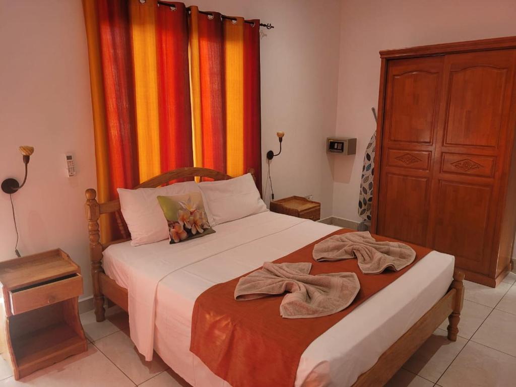 Azia's Apartments photo 3