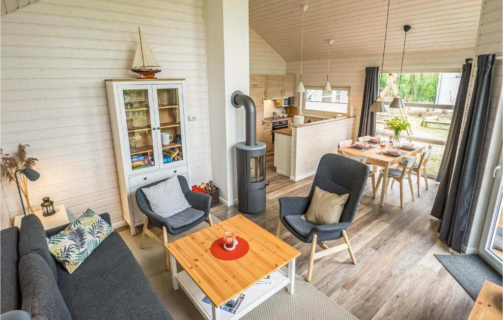 Amazing Home In Krems Ii-warderbrck With 2 Bedrooms, Sauna And Wifi photo 1