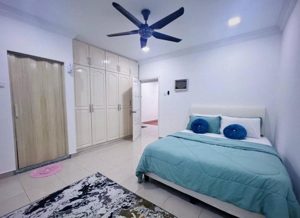 Homestay Ampang Farah photo 2