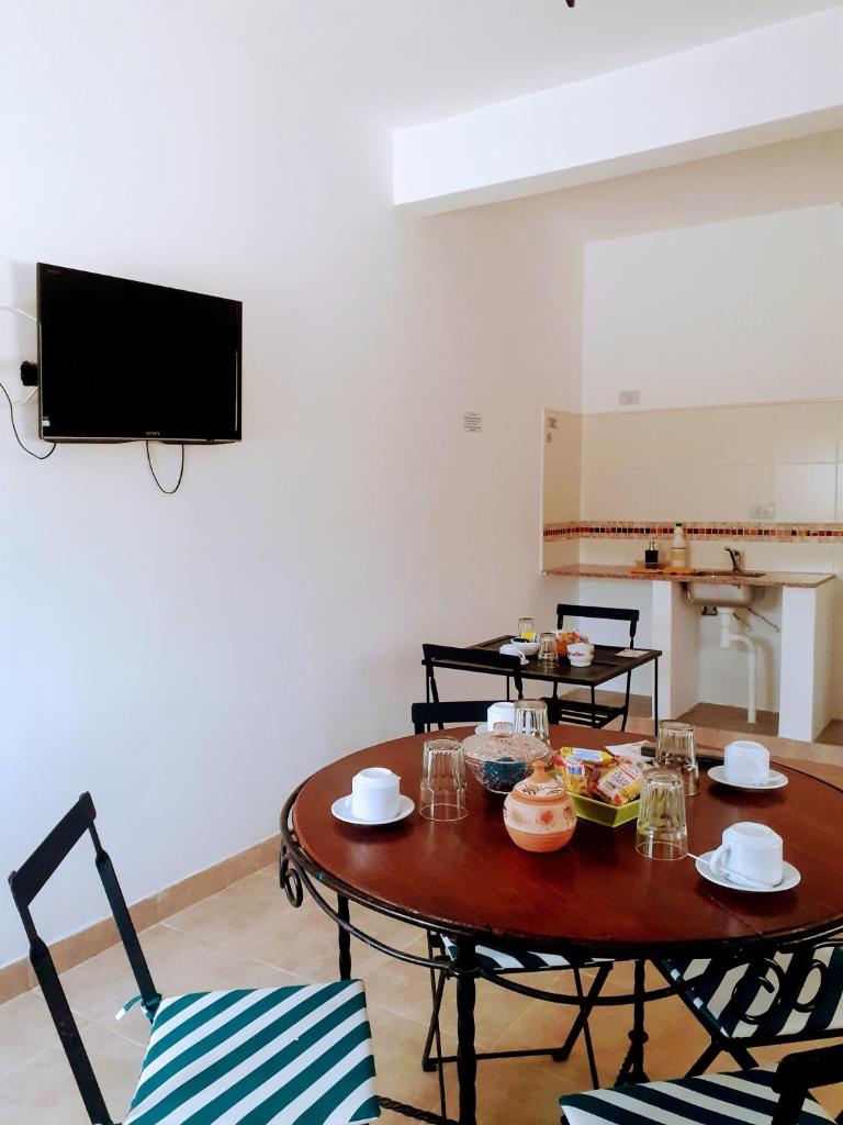 Hostal Los Faroles Chicoana photo 4