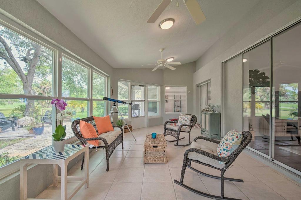 Crystal River Gem Near Three Sisters Springs! photo 1