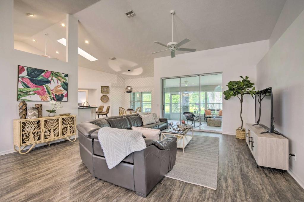 Crystal River Gem Near Three Sisters Springs! photo 2