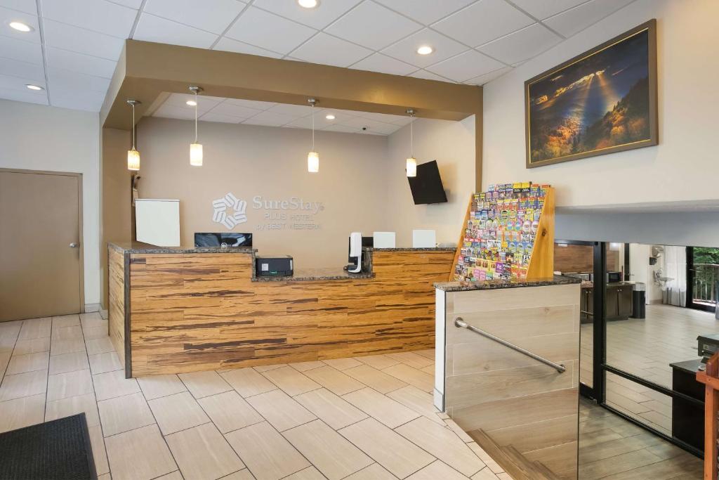 SureStay Plus Hotel by Best Western Gatlinburg photo 3