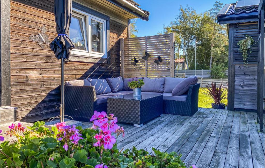 Beautiful Home In Mellbystrand With Outdoor Swimming Pool, 5 Bedrooms And Wifi photo 1