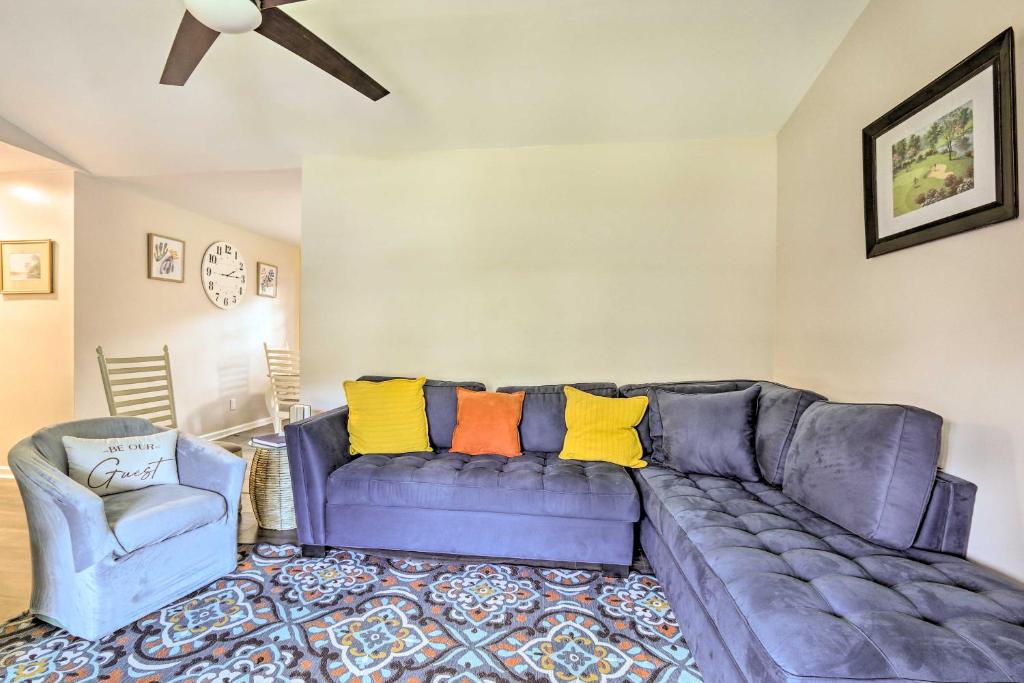 Peaceful Beaufort Home with Front Porch and Grill photo 4