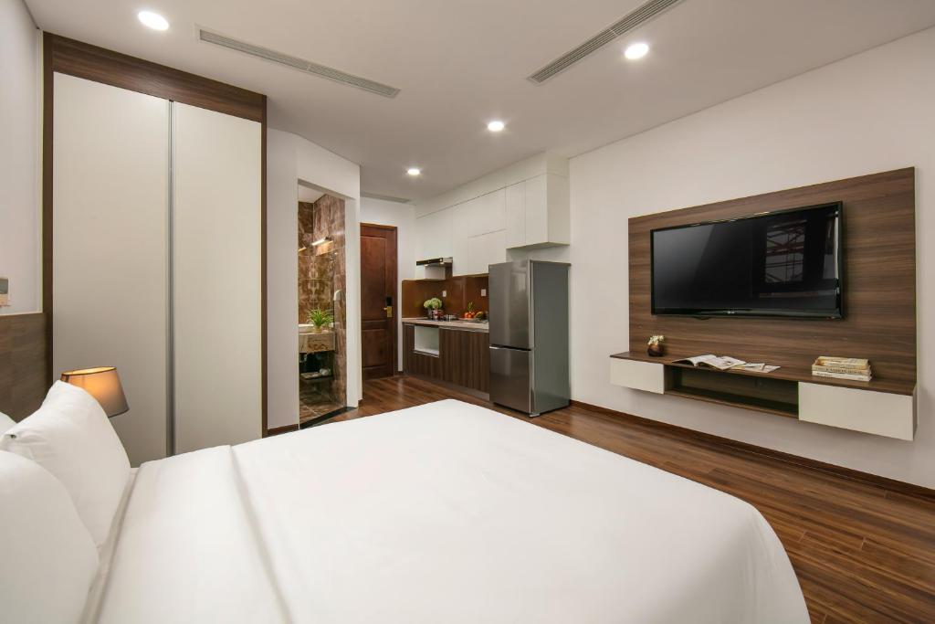 Nesta Hanoi Hotel - To Hien Thanh  