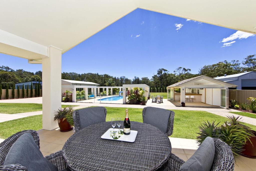 One Mile Mansion - Private Coastal Retreat photo 1