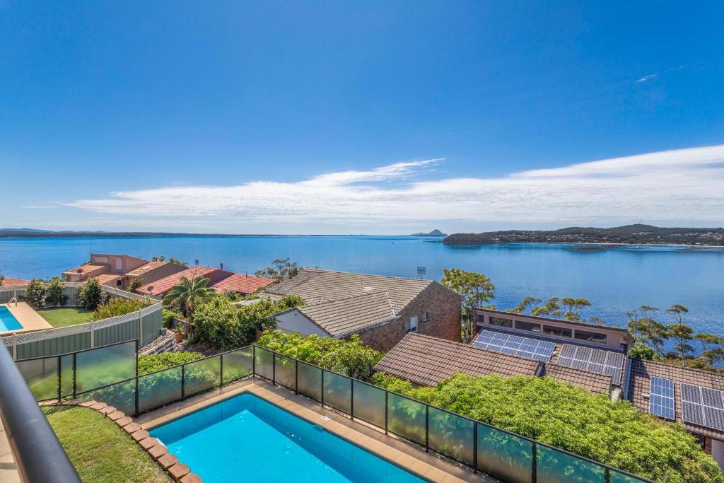 Above and Beyond - Beautiful Home with Heated Pool and Views photo 3