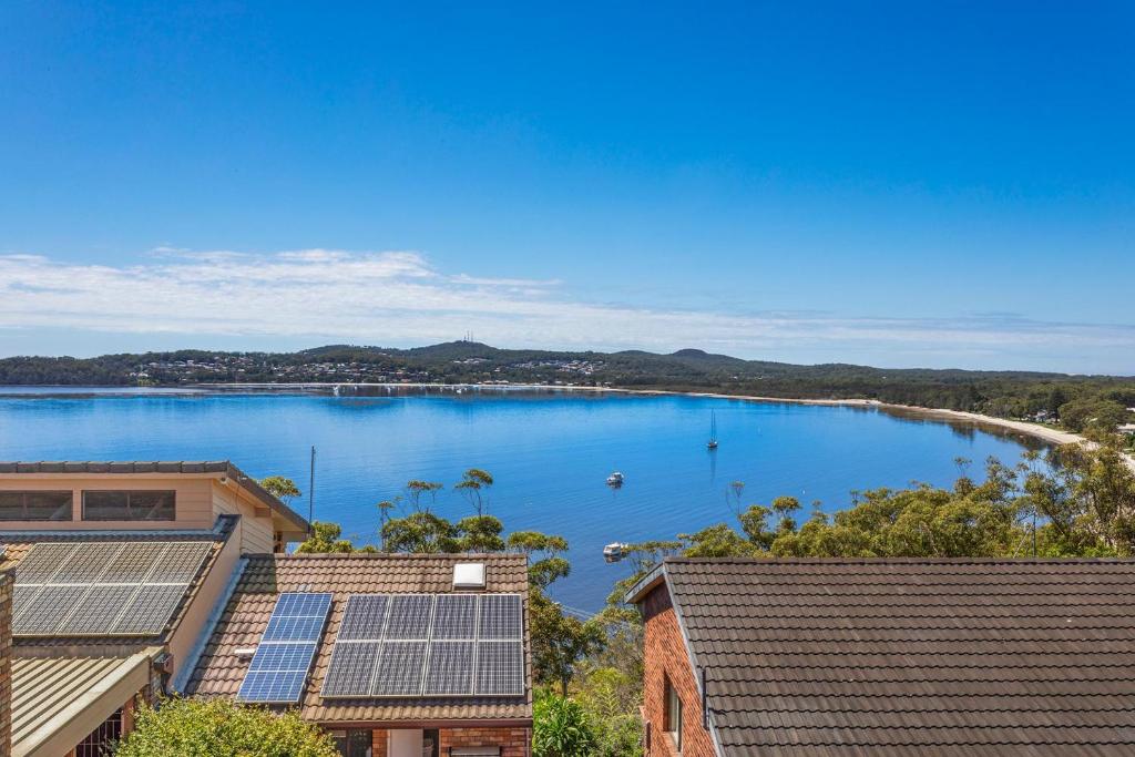 Above and Beyond - Beautiful Home with Heated Pool and Views photo 4