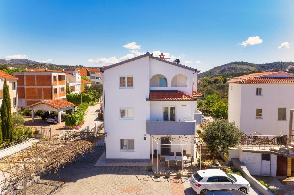 Apartments by the sea Rogoznica - 19367 photo 2