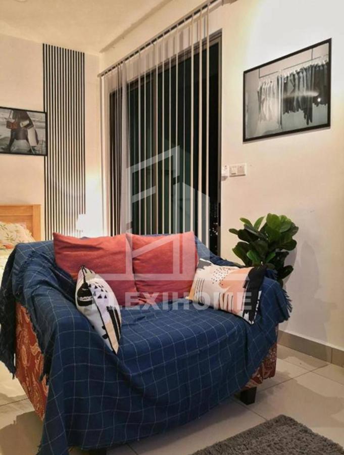 Colour-Theme Designed, Private Studio Home, Cybersquare 27B Cyberjaya, Flexihome-MY photo 1