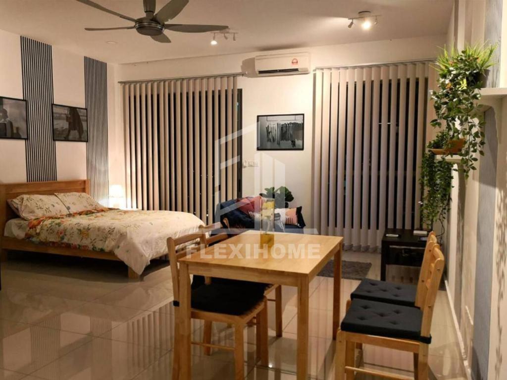 Colour-Theme Designed, Private Studio Home, Cybersquare 27B Cyberjaya, Flexihome-MY photo 3