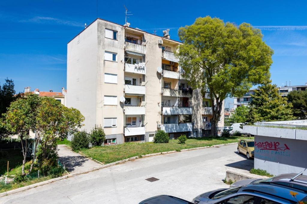 Apartments with WiFi Pula - 19493 photo 1