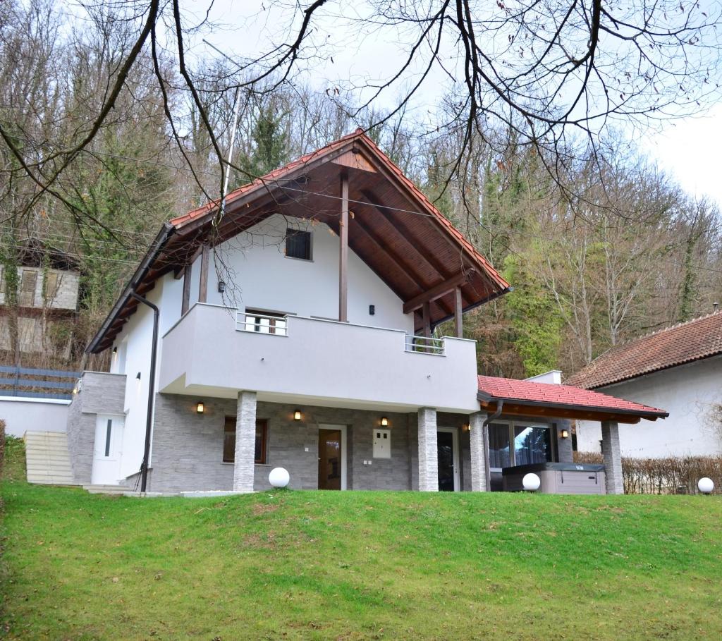 Holiday house with a parking space Ozalj, Karlovac - 19578 photo 1
