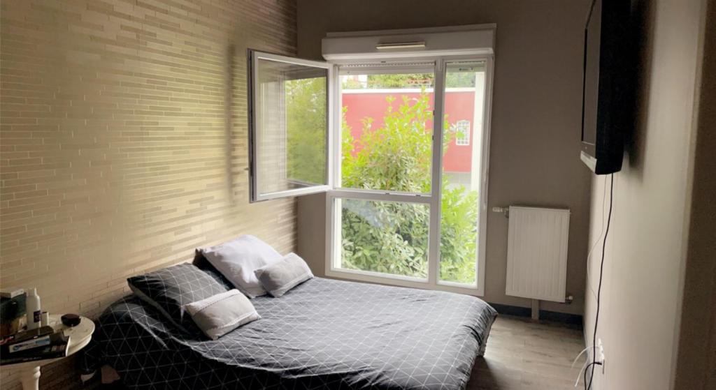 Chambre et salle de bain privée dans maison proche Paris et Disney photo 2