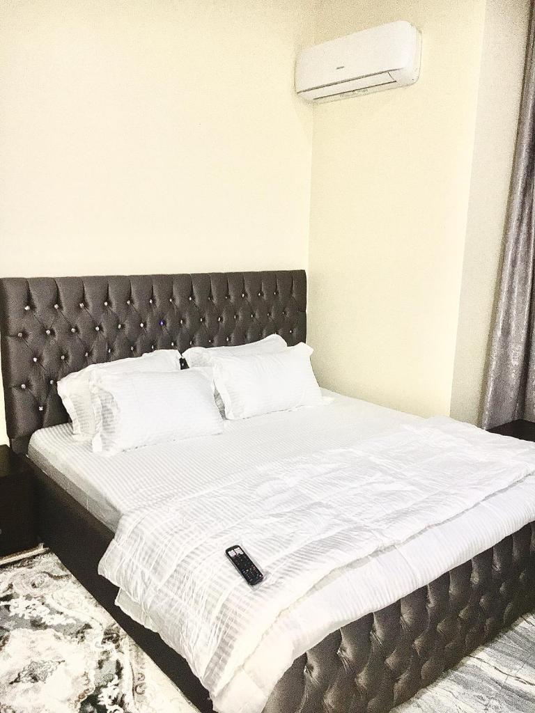 De-Omega Homes One Bedroom Serviced Apartment 2 - Jahi, Abuja