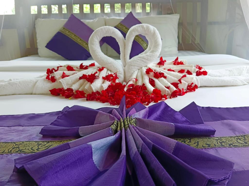 Khao Sok River & Jungle Resort photo 2