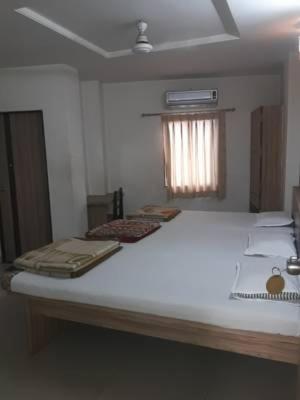 Hotel Pariwar photo 1