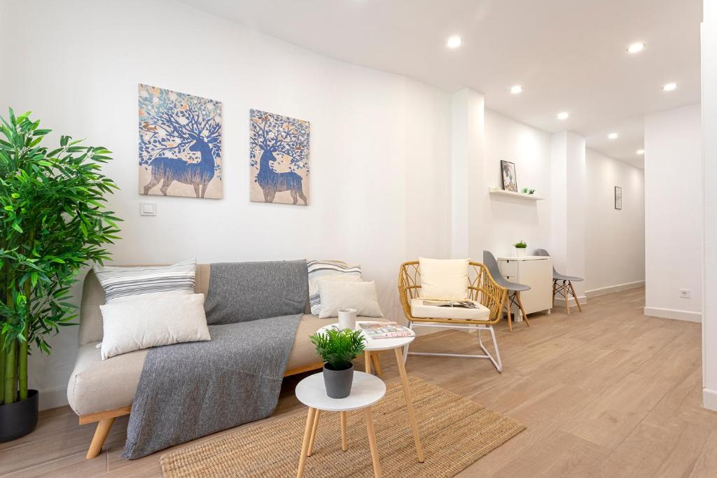 Malgi Apartment - Malaga City Centre - Tap to explore photos
