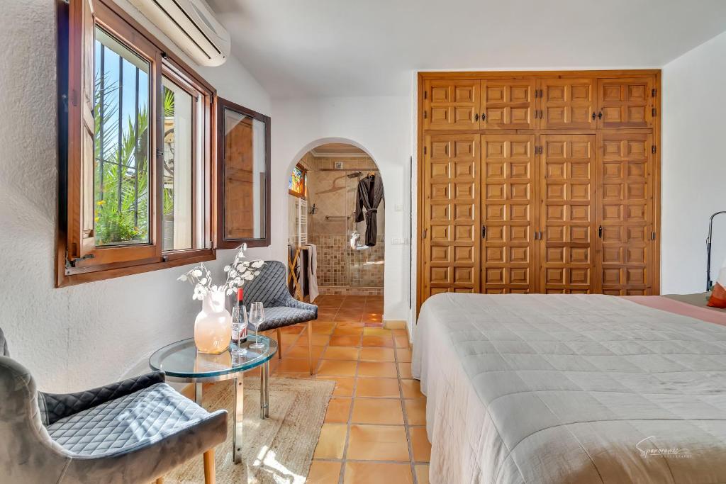 Casa Llibertat boutique stay with spa photo 2