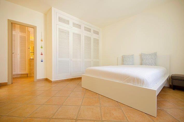 Villa with Private Pool, Jacuzzi & 360° Sea Views photo 2