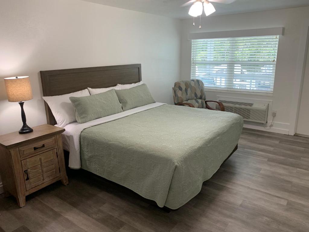 Hontoon Landing Resort & Marina photo 2