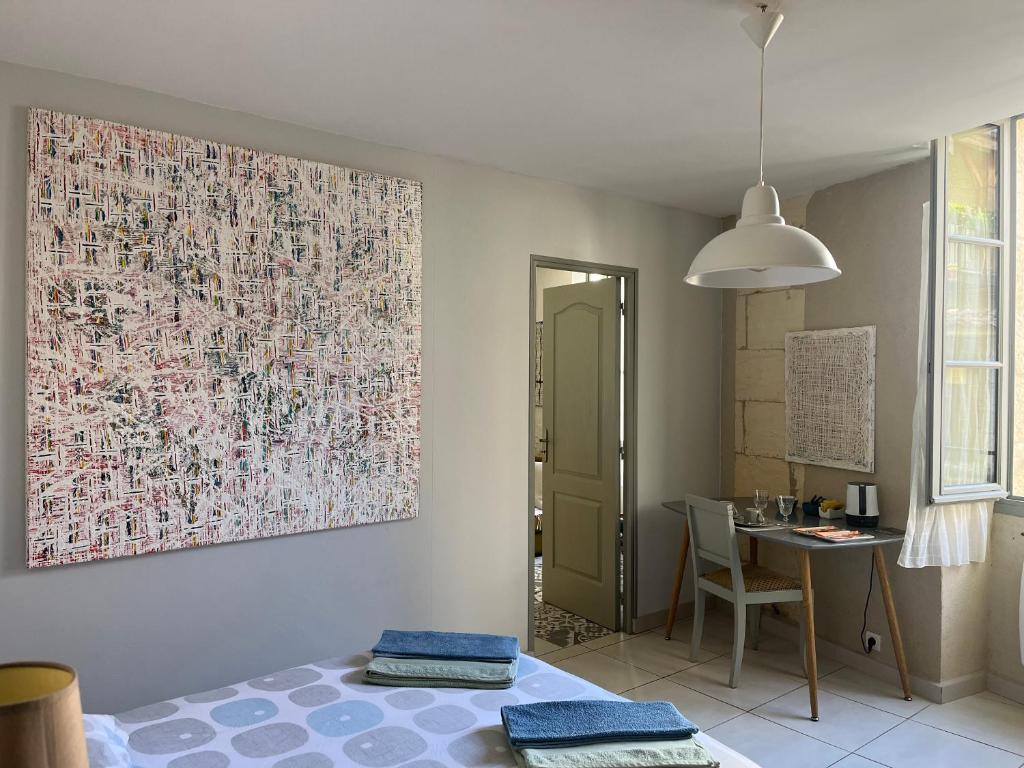 Chambre paisible dans une ancienne bâtisse rénovée photo 4
