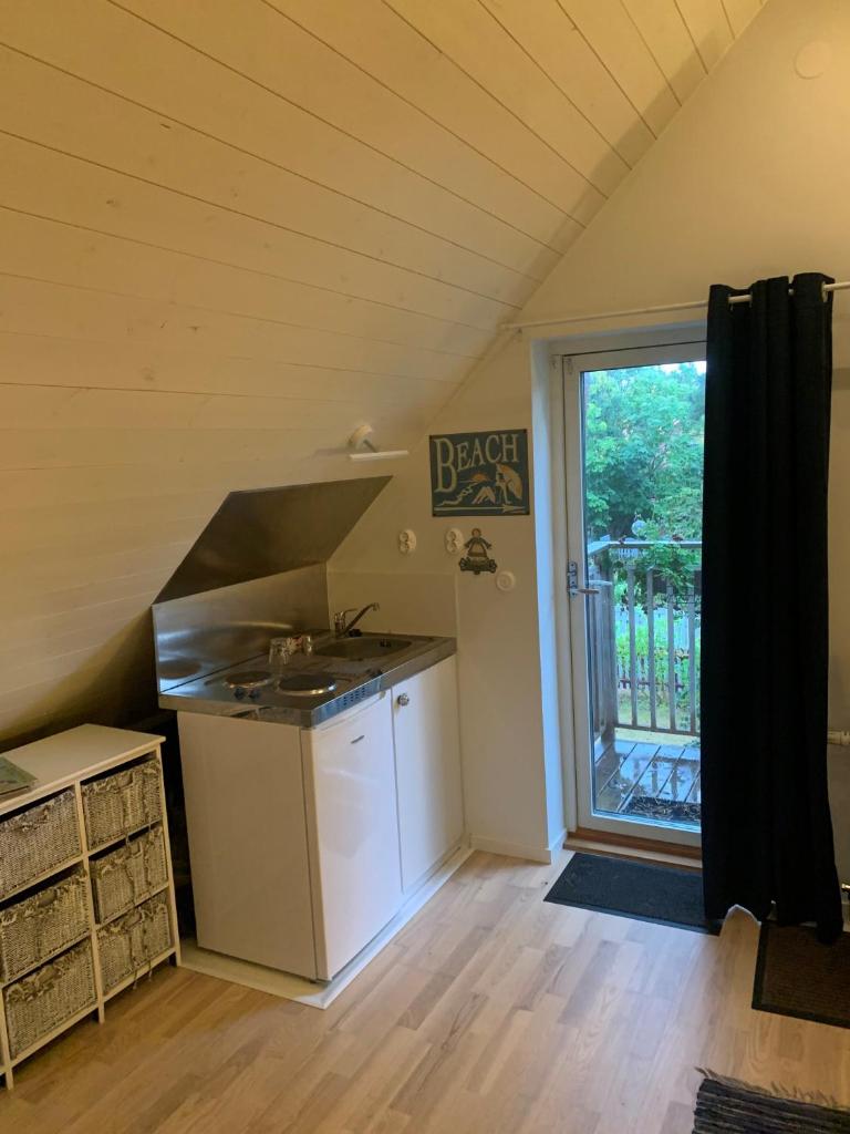 Mysigt rum i villa med egen ingång och nära havet. photo 4