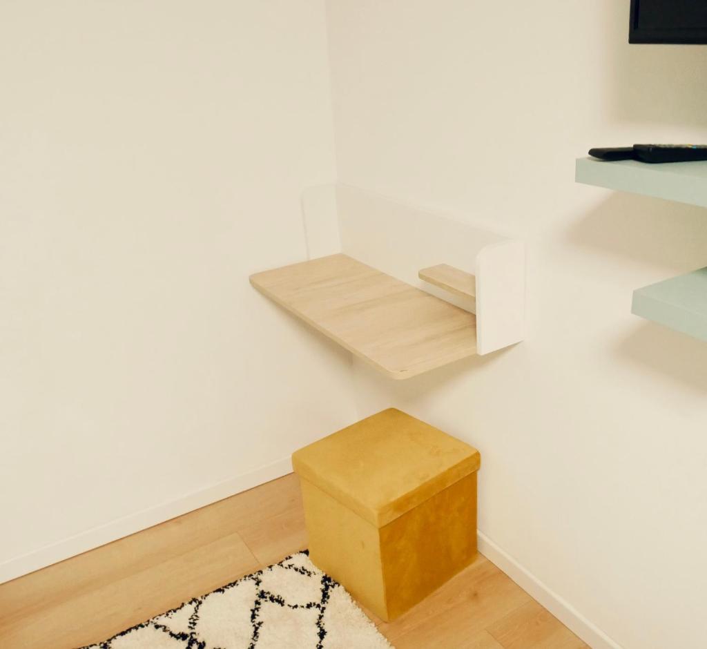 Studio - WIFI - Train Station - Love Bridgi home photo 3