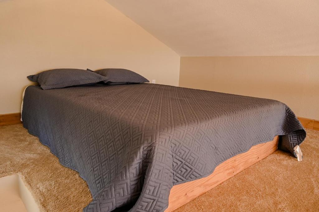Ariels Paraiso- Ocean view Room Type - Studio Apartment with Sea View