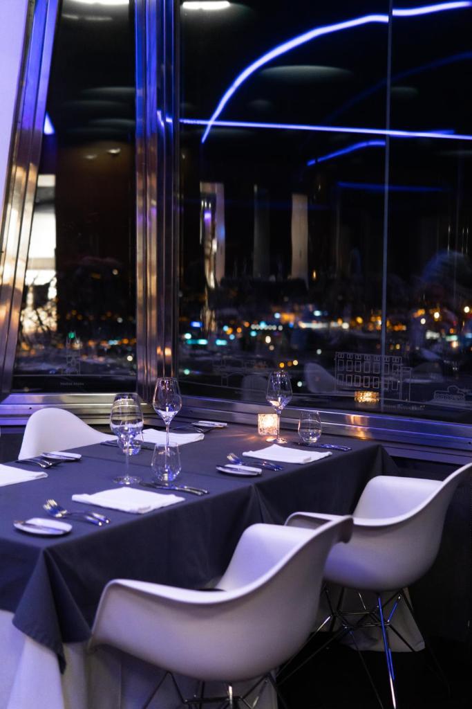 SKY SUITE HOTEL photo 3