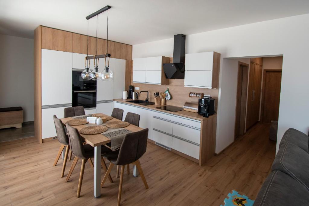 Apartmán Jesienka, Hillside photo 2