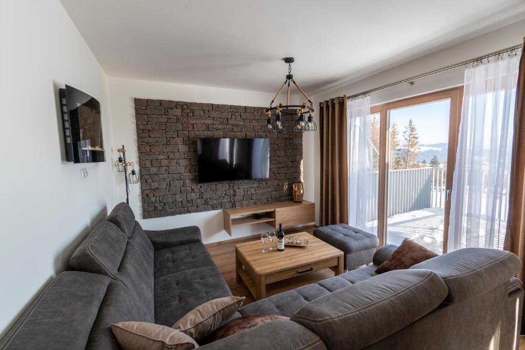 Apartmán Jesienka, Hillside photo 1