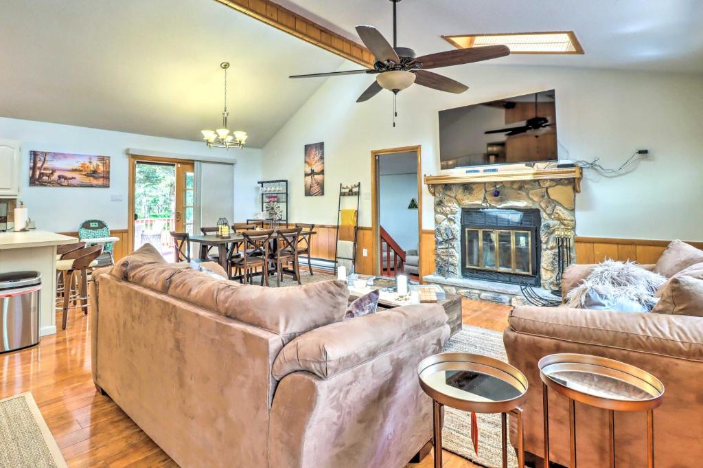 Albrightsville Cottage, Walk to Wolf Run Lake! photo 4