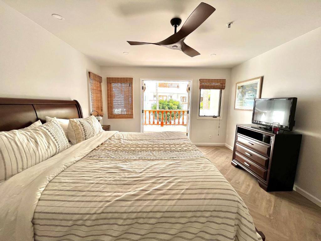 Modern Hamilton Cove Villa w/golf cart photo 4