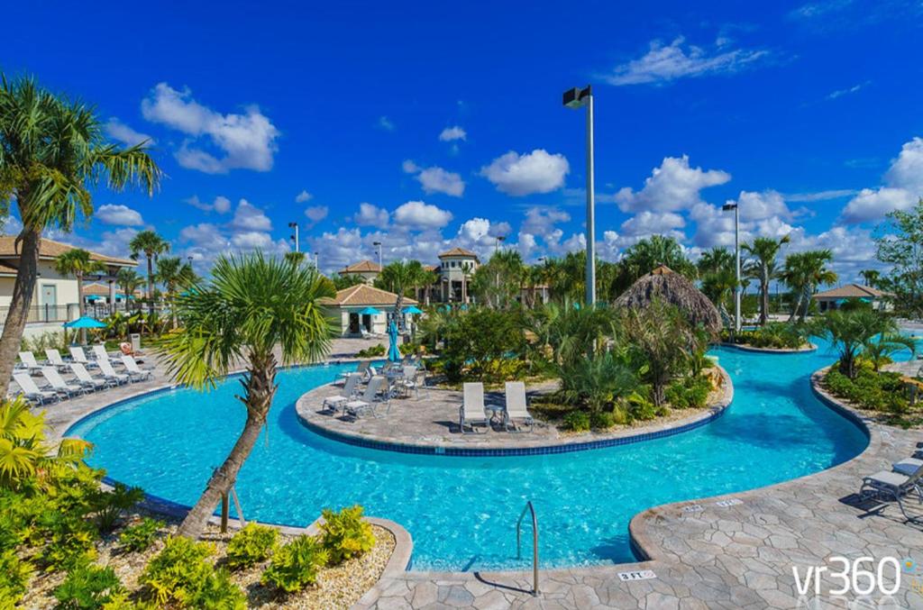 Aquatic Oasis 6BR Resort Pool Home Near Disney Parks & Orlando Attractions photo 3