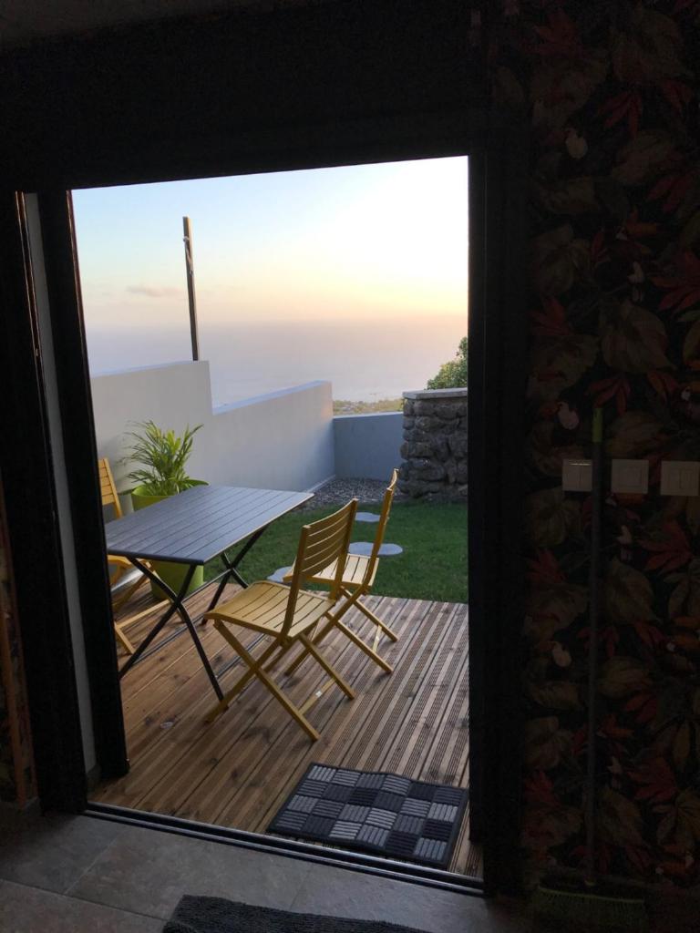 loft meublé fonctionnel proche de grande anse photo 2