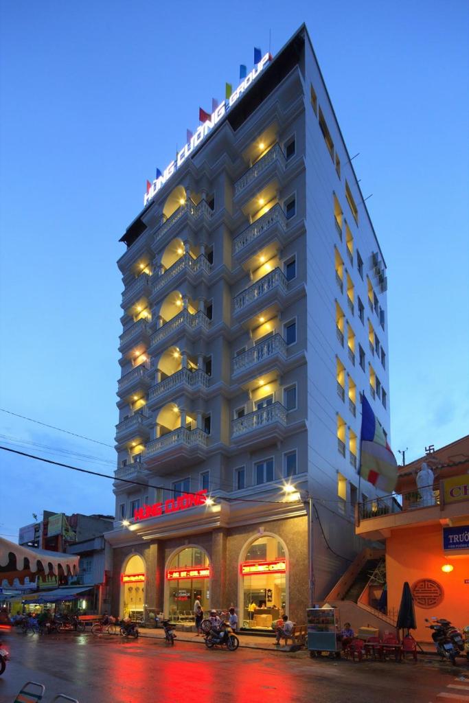 Khách sạn Hùng Cường
