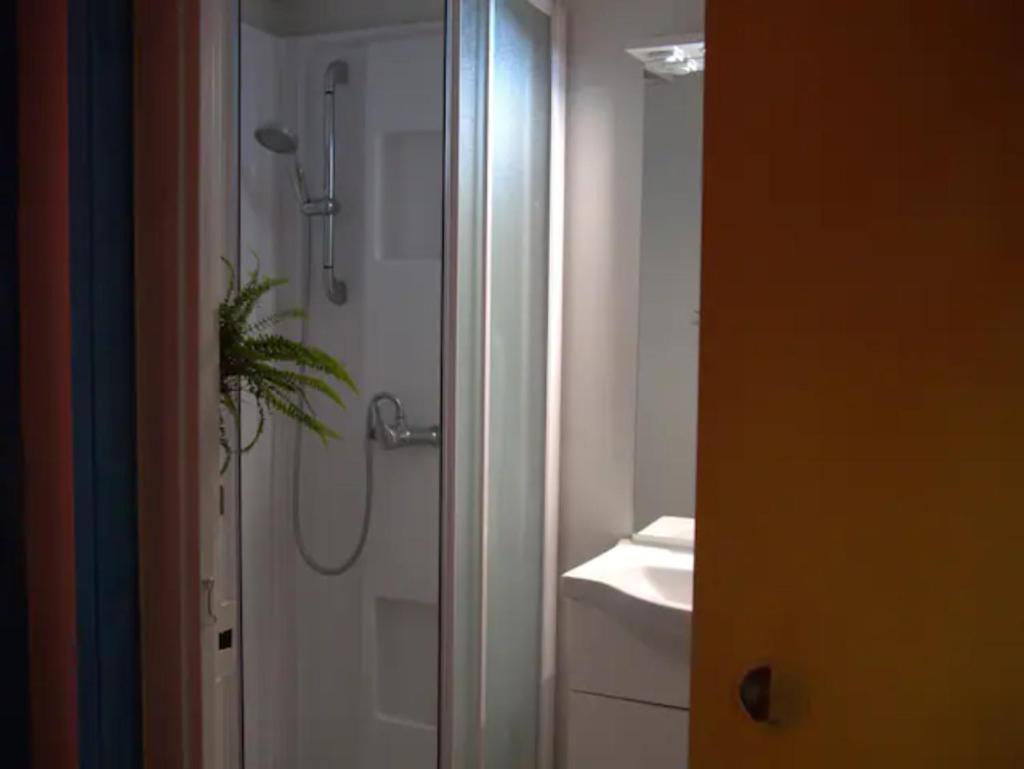 Chaleureuse maison avec Jacuzzi photo 2