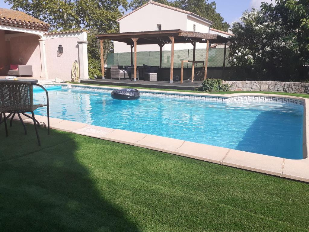 superbe grand studio tout confort avec exterieur photo 1