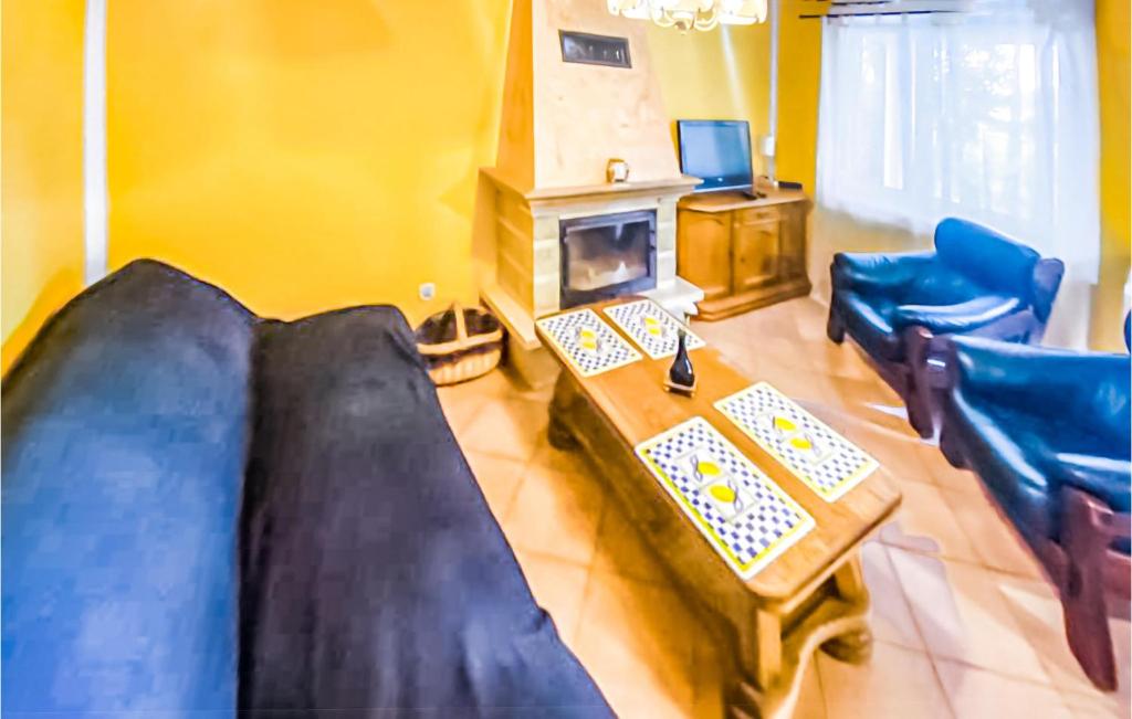 Nice Home In Kamionki Male With 2 Bedrooms photo 1