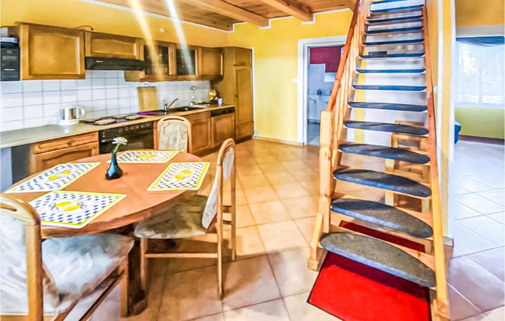 Nice Home In Kamionki Male With 2 Bedrooms photo 3