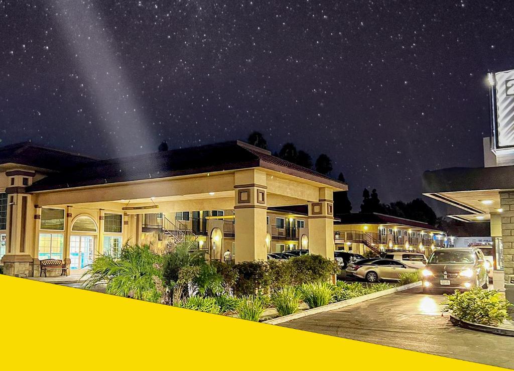 Bposhtels Anaheim image