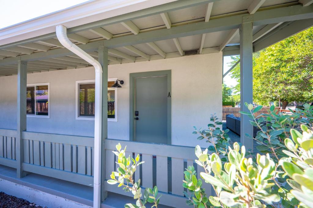 Central Ace High Bungalow