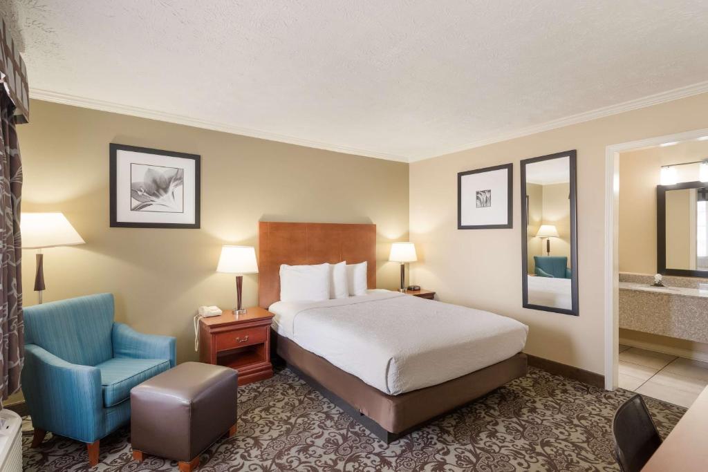 Best Western Conway - Tap to explore photos
