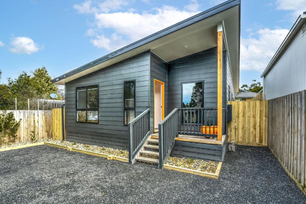 The house with the orange door Inverloch