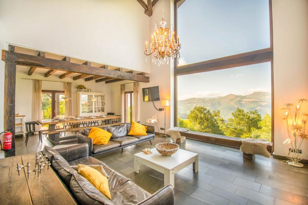 Behin Batean, espectacular casa rural en pleno corazón del valle Baztán photo 1