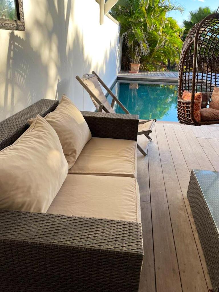3 bedrooms villa at Baie orientale 200 m away from the beach with sea view private pool and enclosed garden photo 1